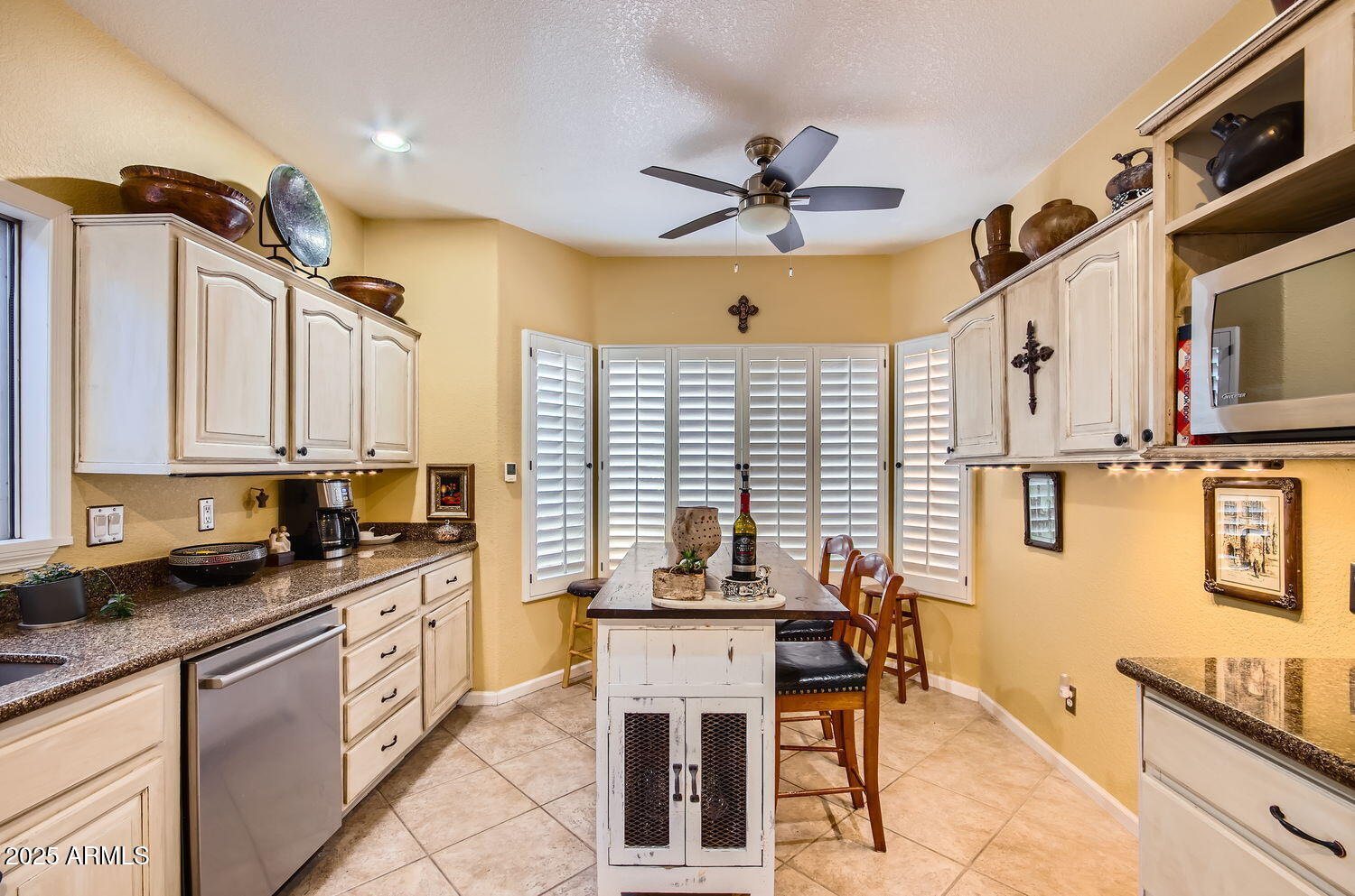 9130 E CRYSTAL Drive