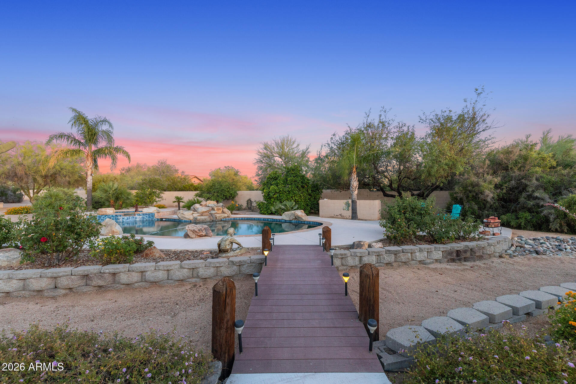 LA TIERRA PROMETIDA - Residential