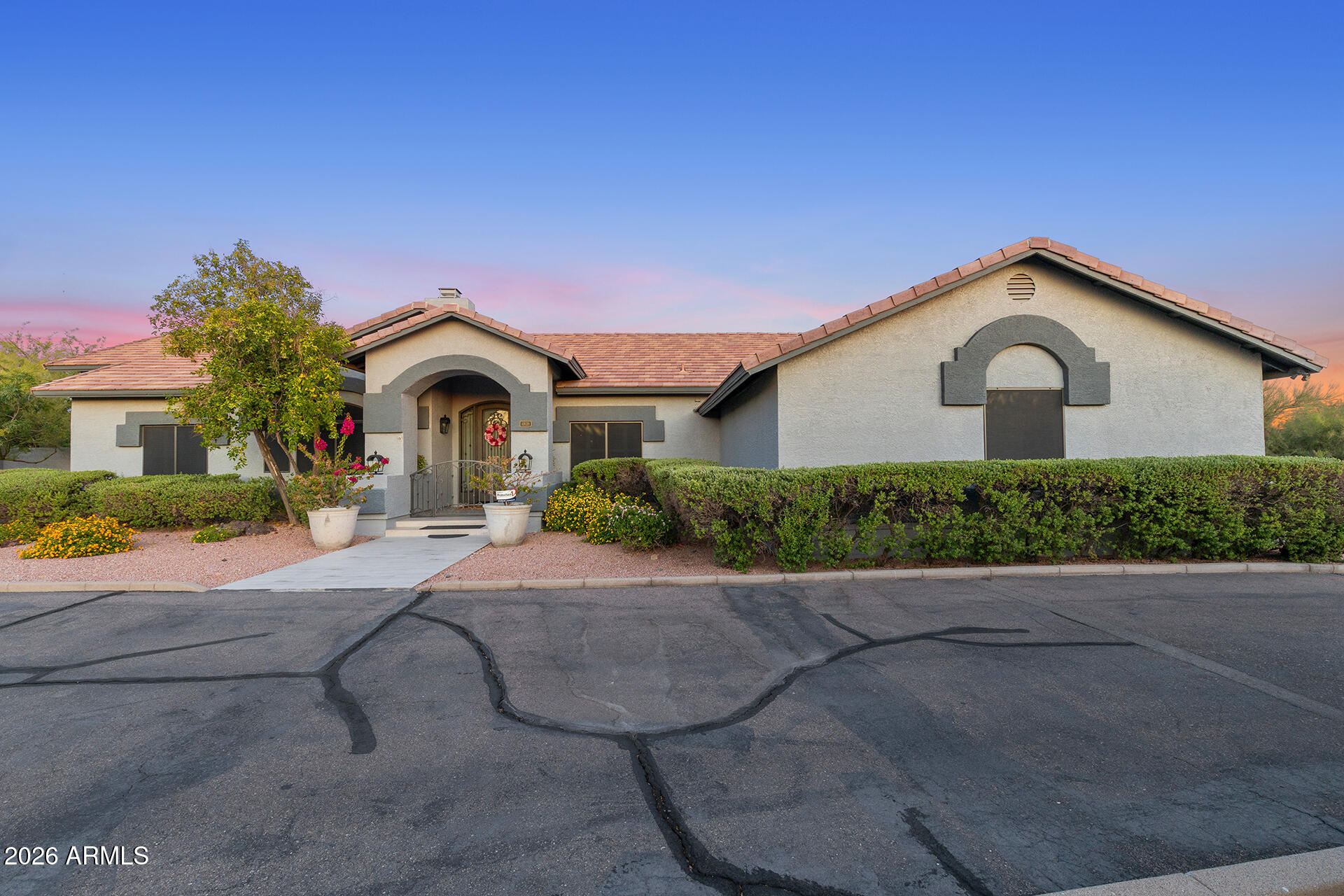 4839 E CALLE DE LOS ARBOLES --