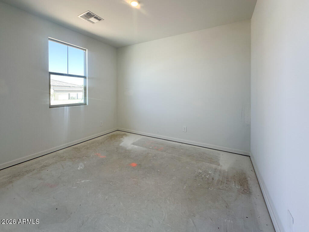 47385 W KENNER Drive