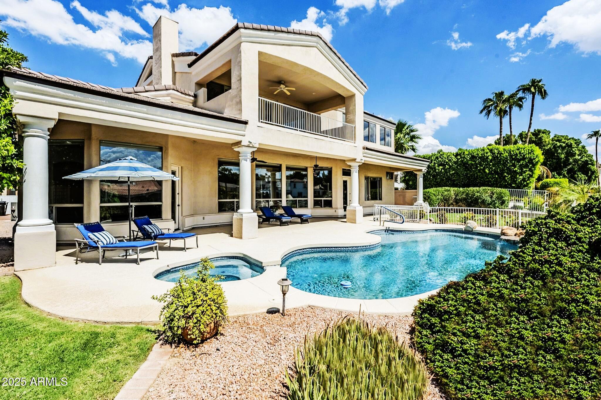 1511 E TREASURE COVE Drive
