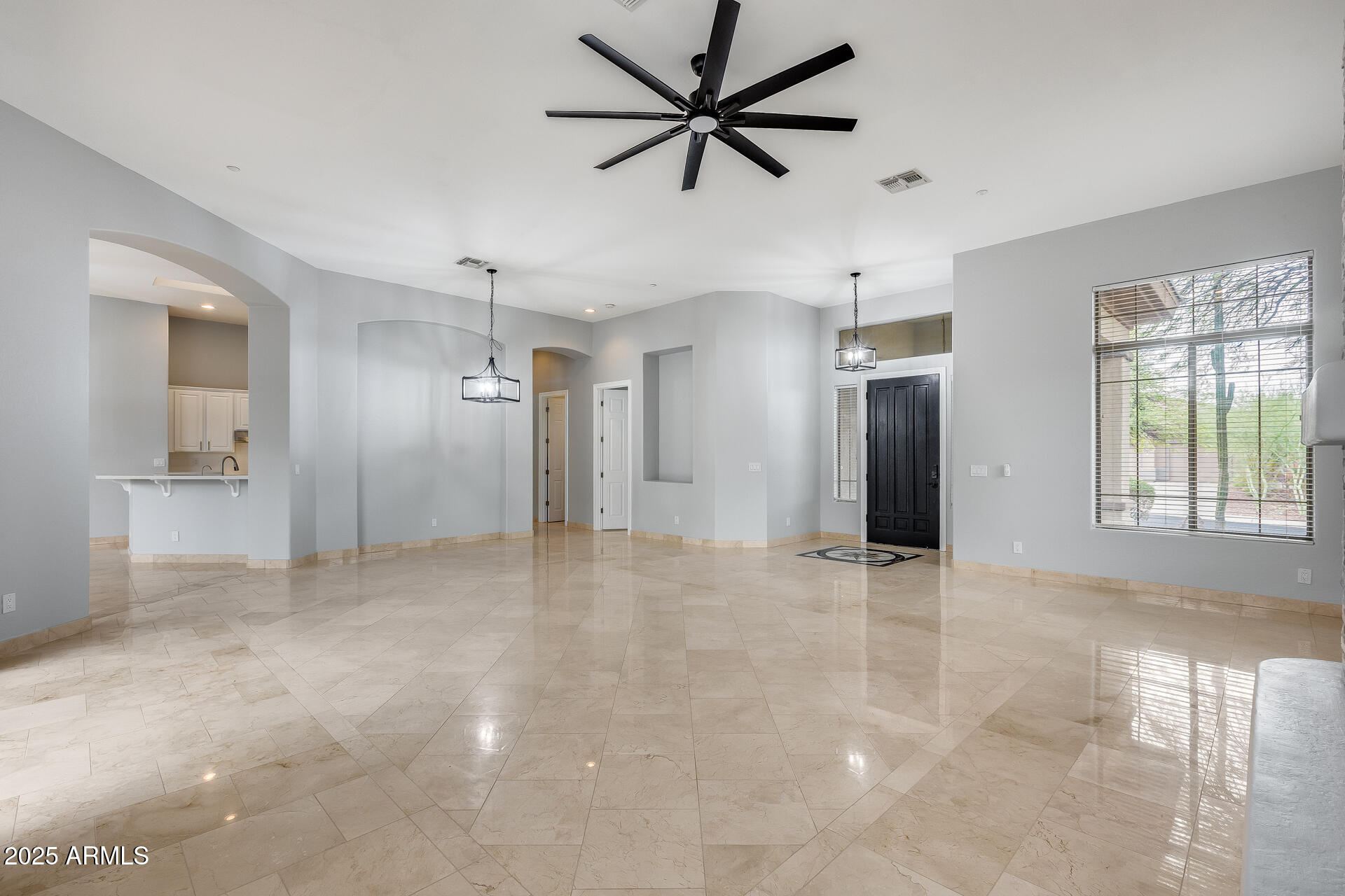 3138 W RAVINA Lane