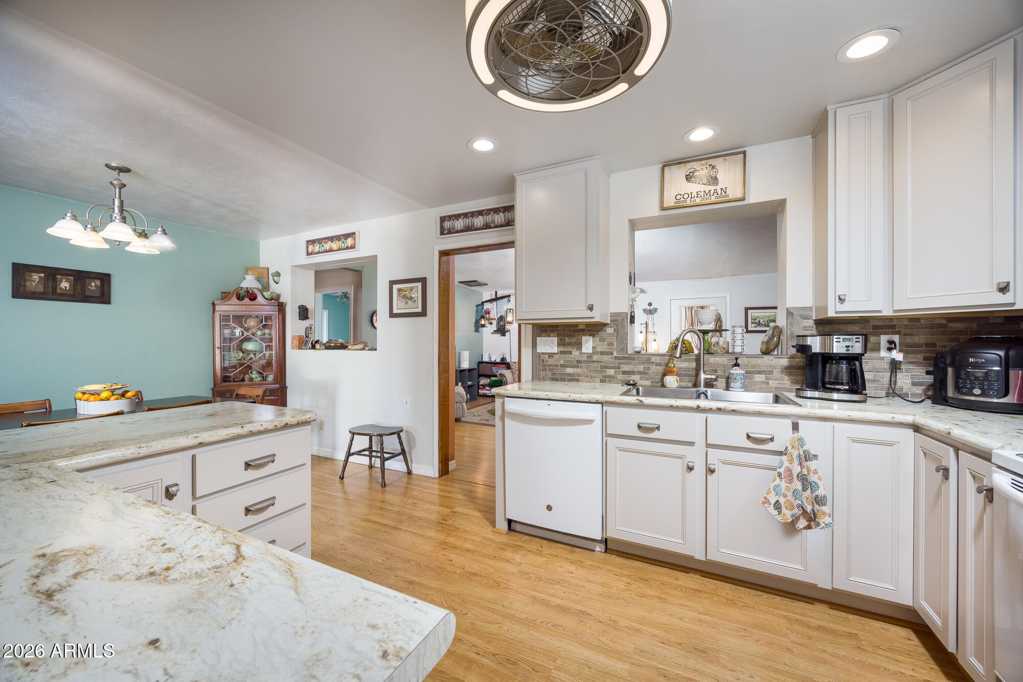 624 E SAN PEDRO Circle