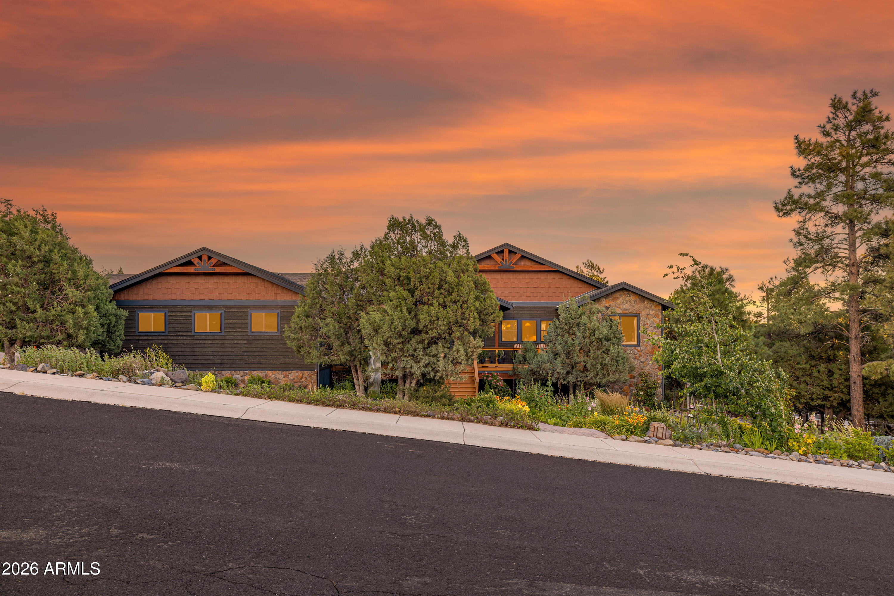 300 FAIRWAY Drive