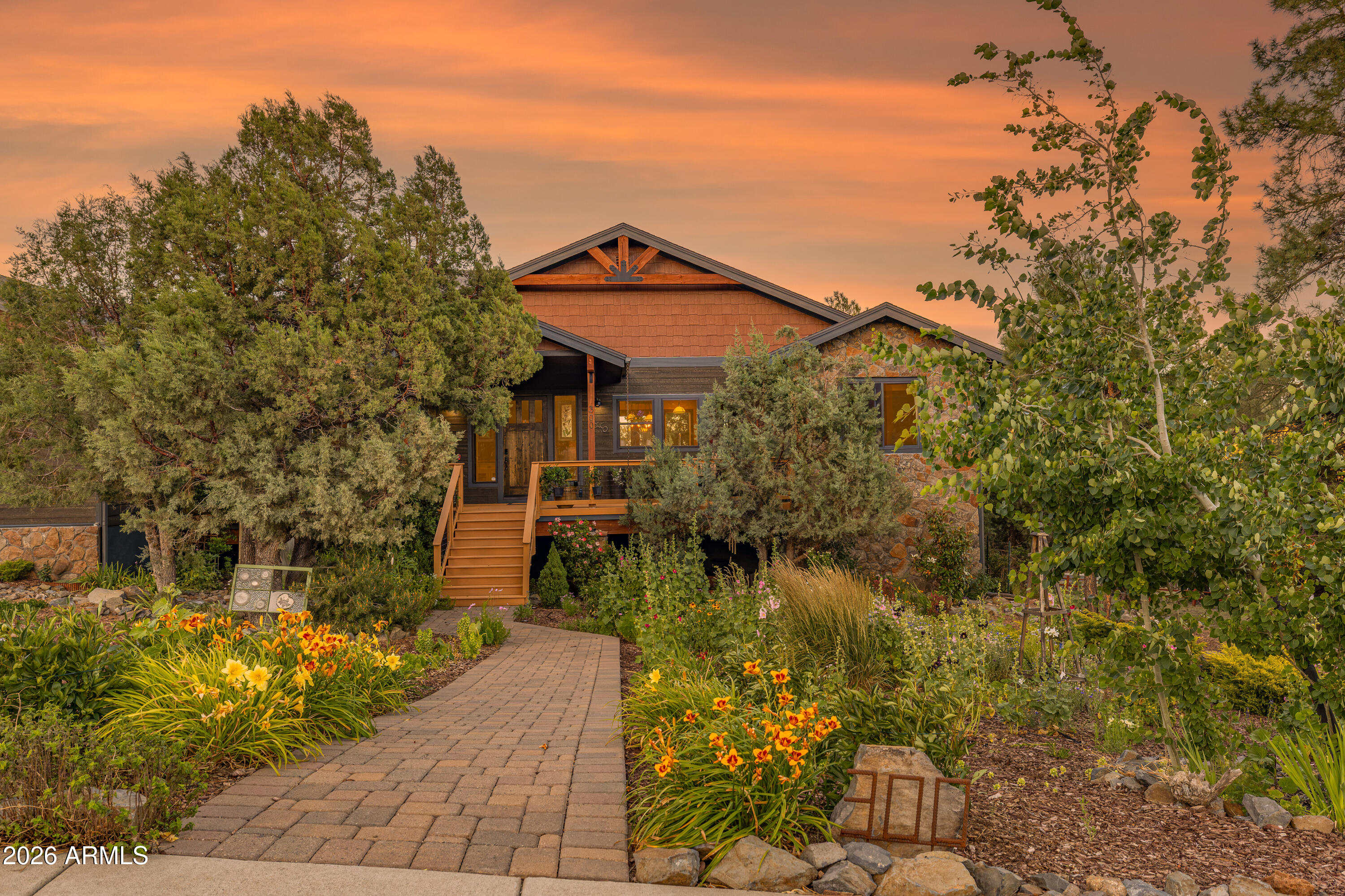 300 FAIRWAY Drive