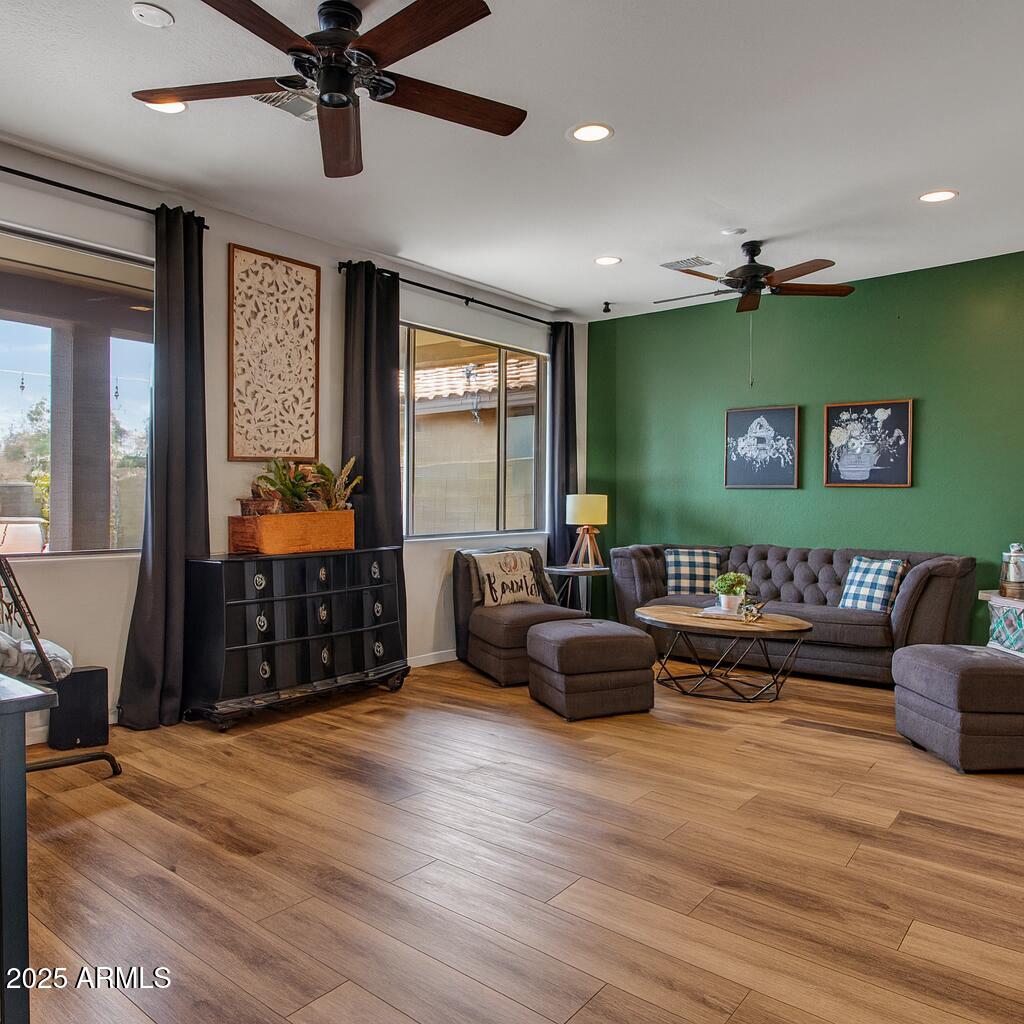 Anthem, Arizona 85086, United States, 4 Bedrooms Bedrooms, ,3 BathroomsBathrooms,Residential,Active,198467