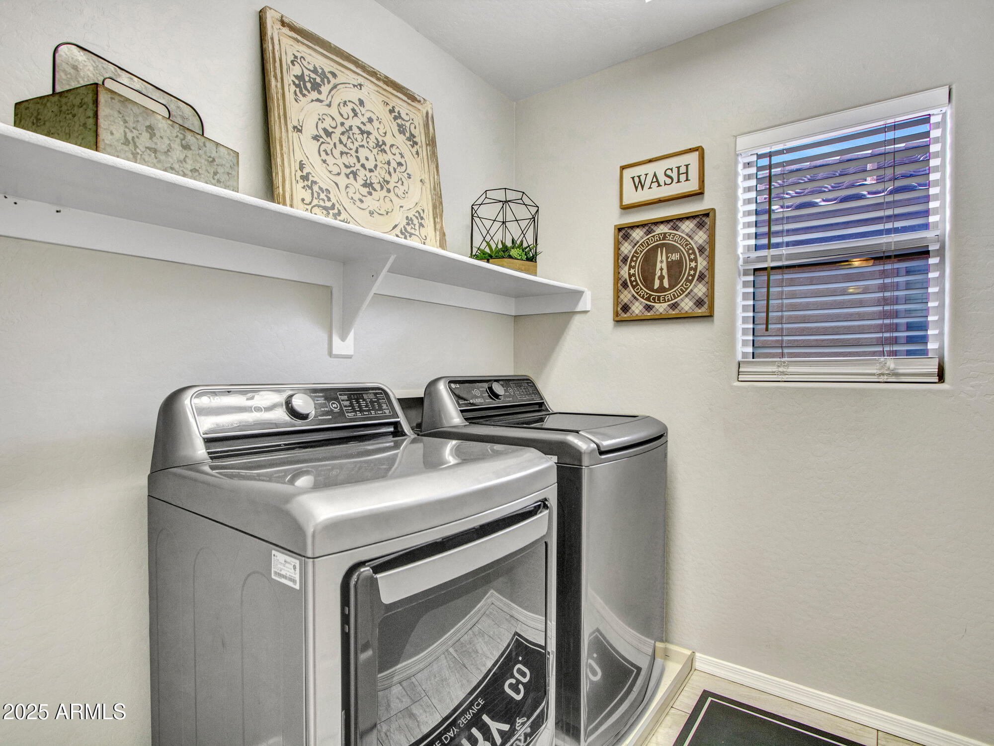 Anthem, Arizona 85086, United States, 4 Bedrooms Bedrooms, ,3 BathroomsBathrooms,Residential,Active,198467