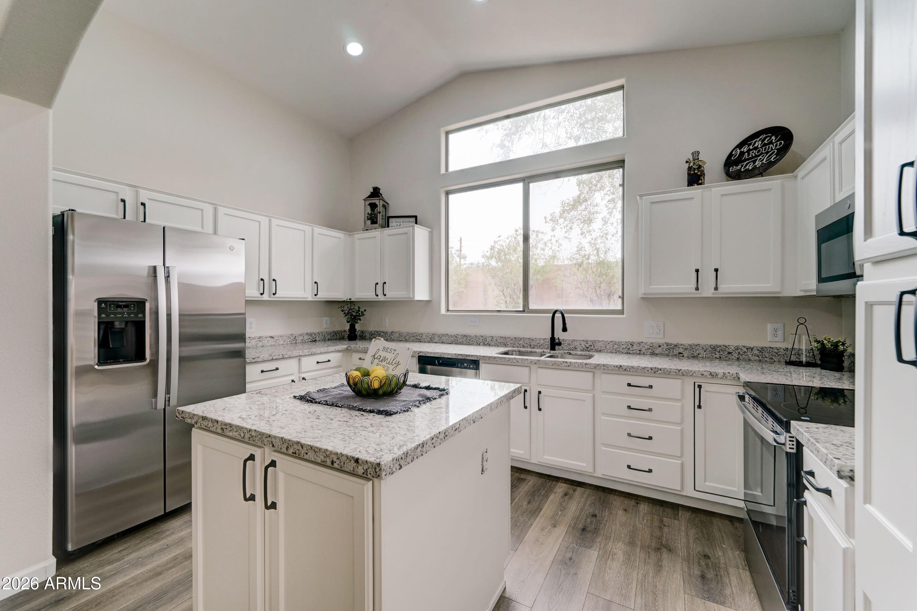 1507 N Sierra Heights --