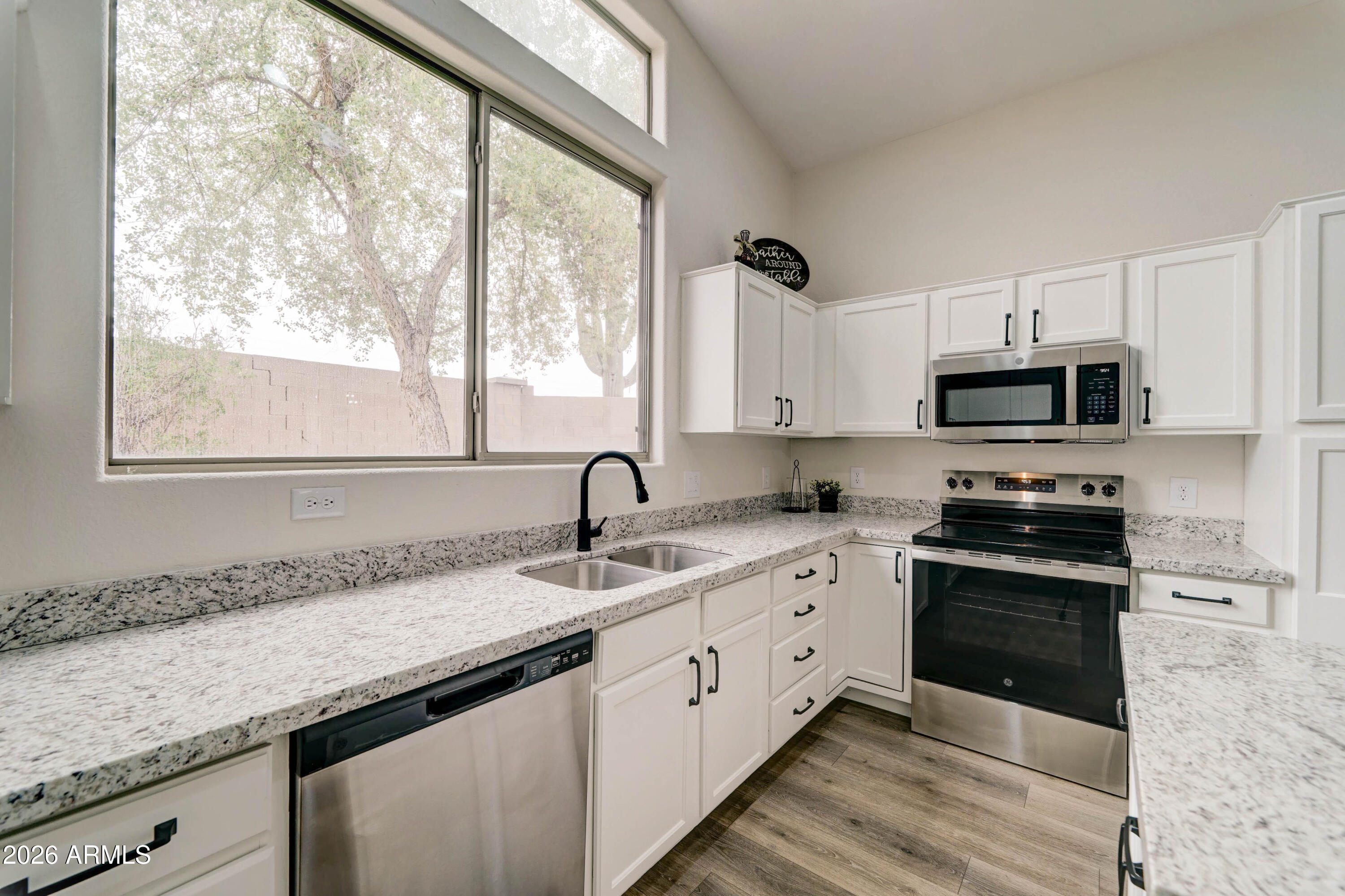 1507 N Sierra Heights --