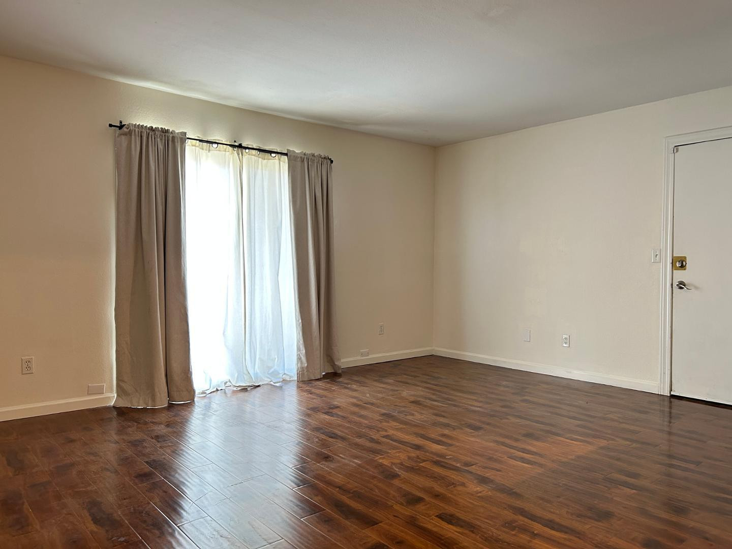 740 W ELM Street 235