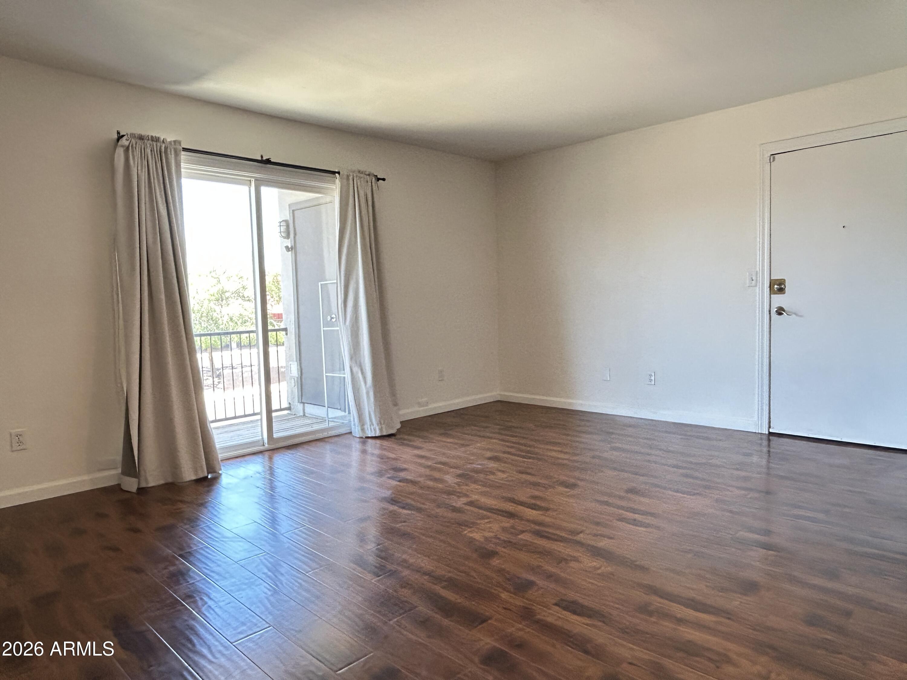 740 W ELM Street 235