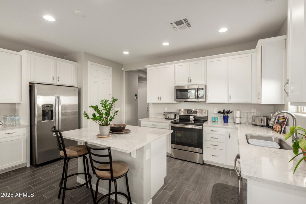 Photo of 1603 W Hopi Drive, Coolidge, AZ 85128 (MLS # 6922991)