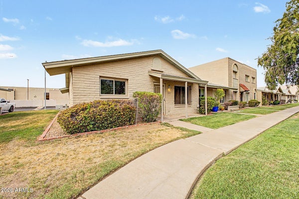 225 N STANDAGE UNIT 55, MESA, AZ 85201 - Image e743654a8a23e43e136db1f61ce5fca4/2593576479