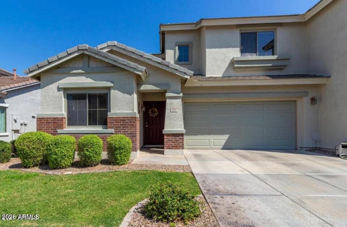1050 E REDWOOD Drive