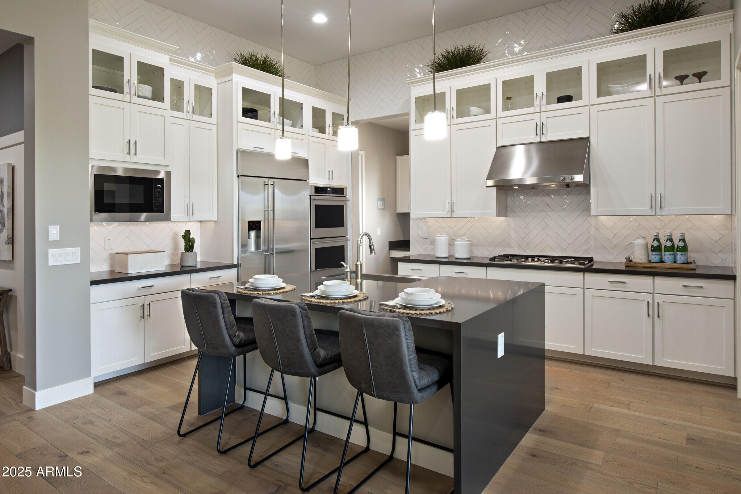 20951 W Pasadena Avenue