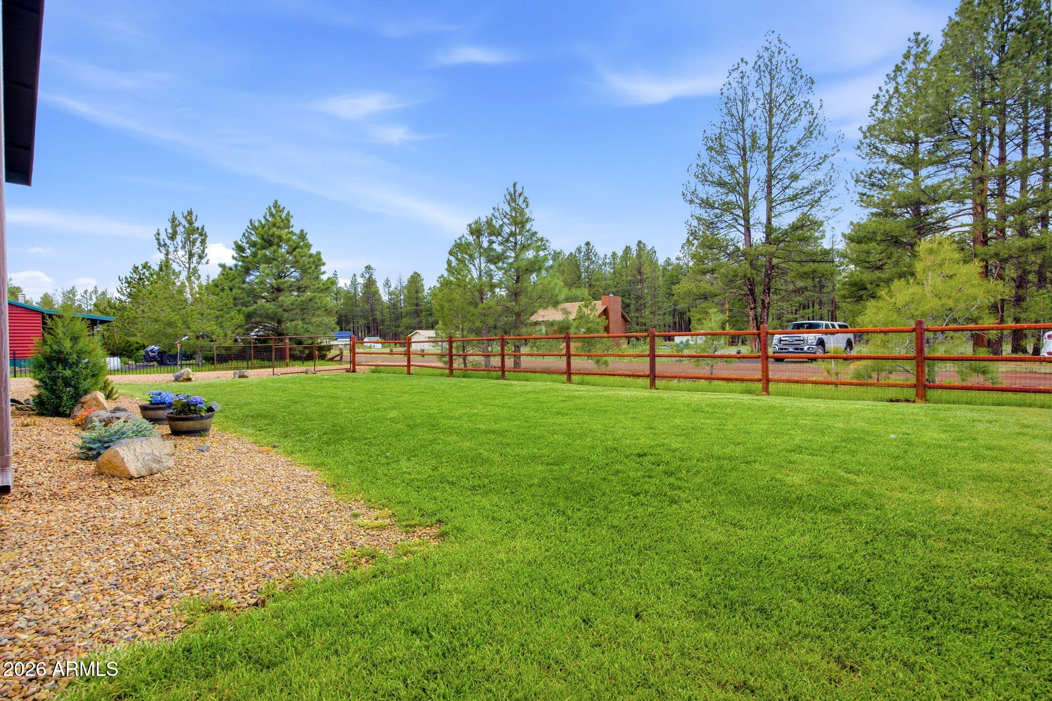 527 N SKYLANE Road