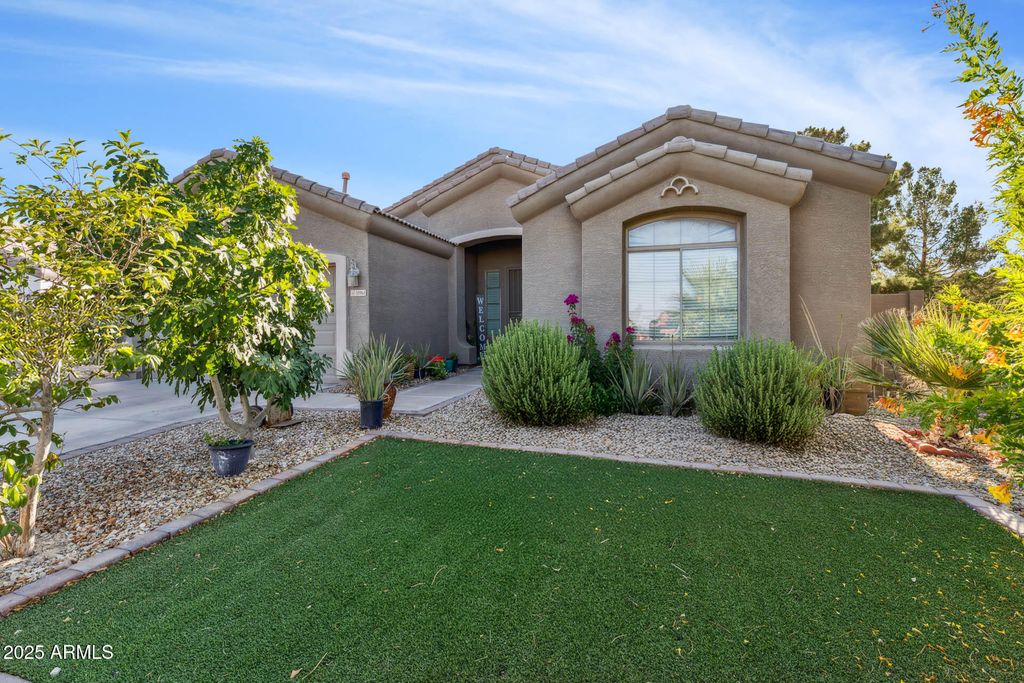 Photo of 10961 W Chase Lane, Avondale, AZ 85323 (MLS # 6998086)
