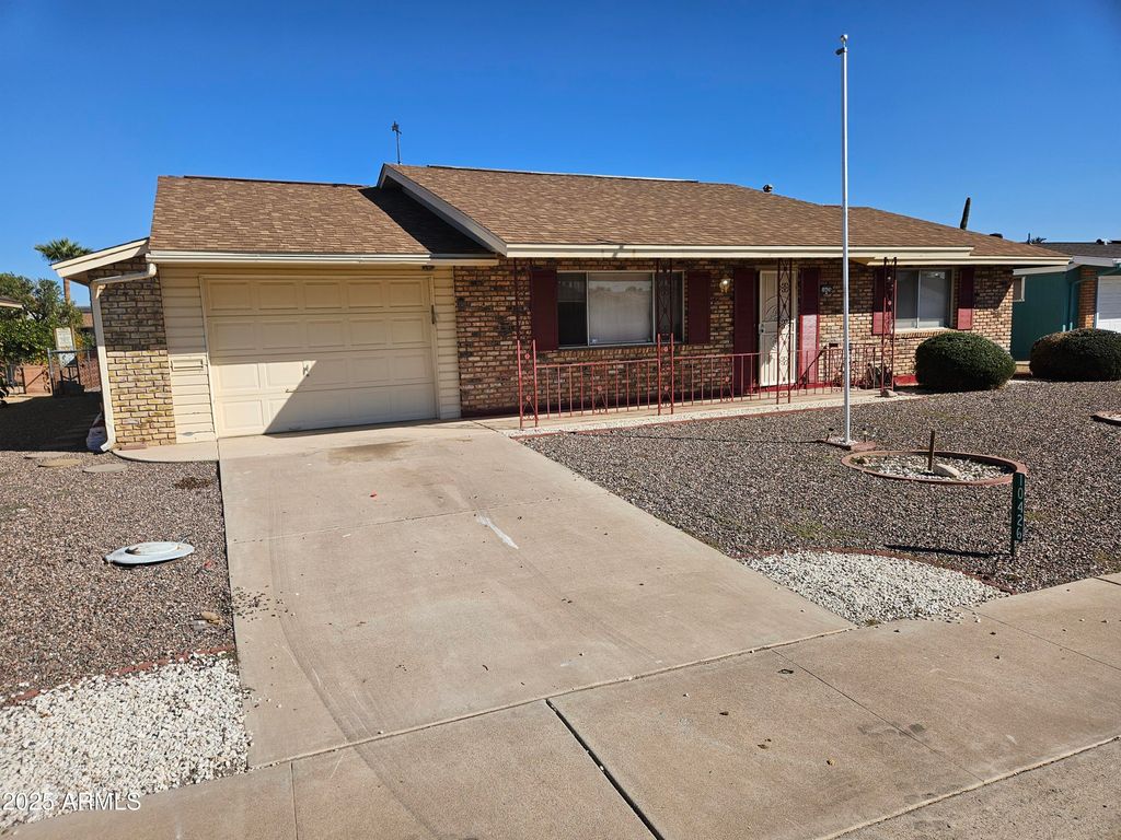 Photo of 10426 W Cinnebar Avenue, Sun City, AZ 85351 (MLS # 6949529)