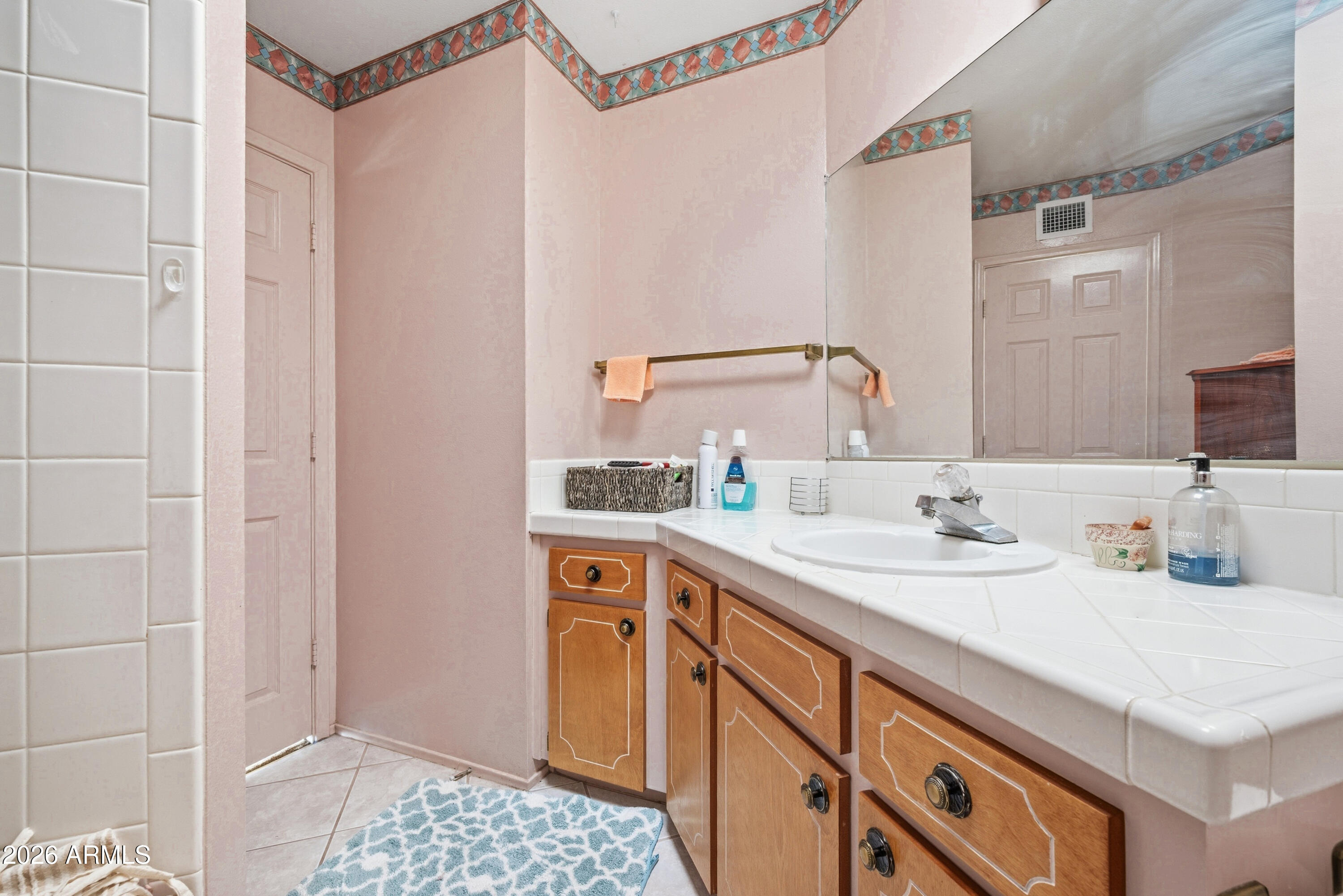 THE GREENWAYS UNIT 1 - Residential