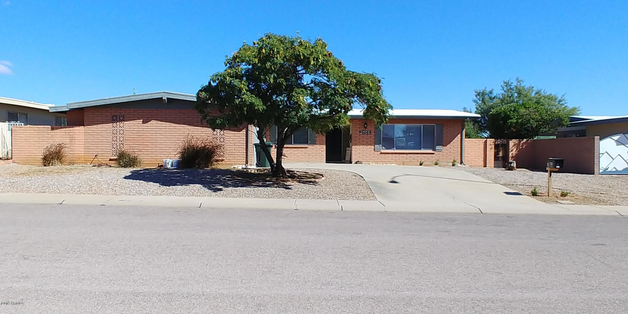 TOWN & COUNTRY ESTATES UNIT 12 - Residential