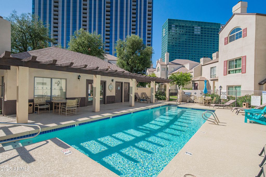 Photo of 100 E Fillmore Street #217, Phoenix, AZ 85004 (MLS # 6932612)