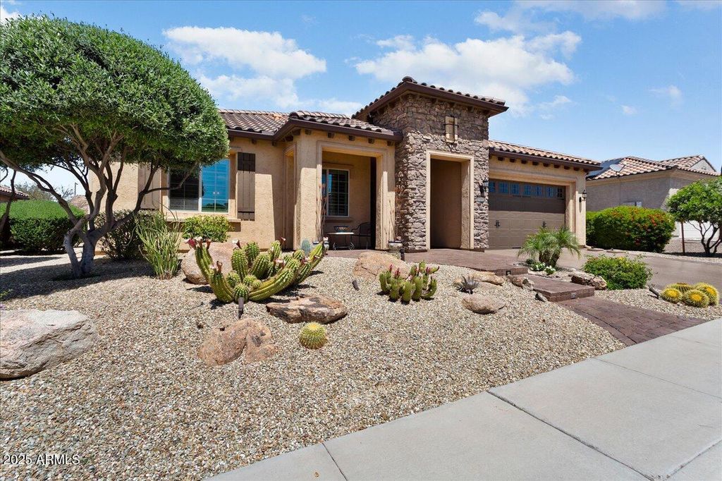 Photo of 27052 W Oraibi Drive, Buckeye, AZ 85396 (MLS # 6926693)