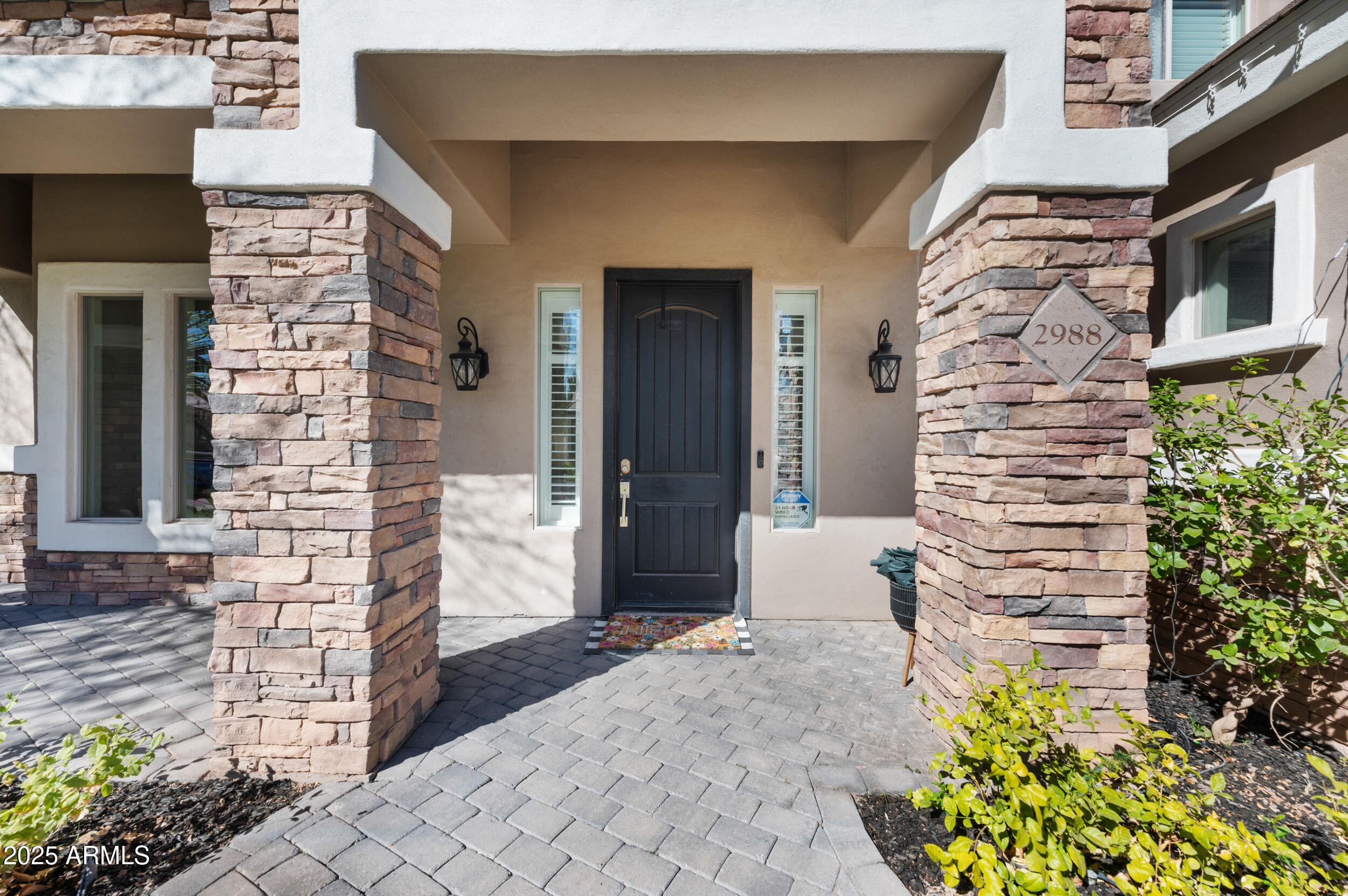 2988 E COMSTOCK Drive