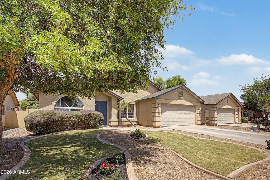 Photo of 4890 E Whitehall Drive, San Tan Valley, AZ 85140 (MLS # 7021928)