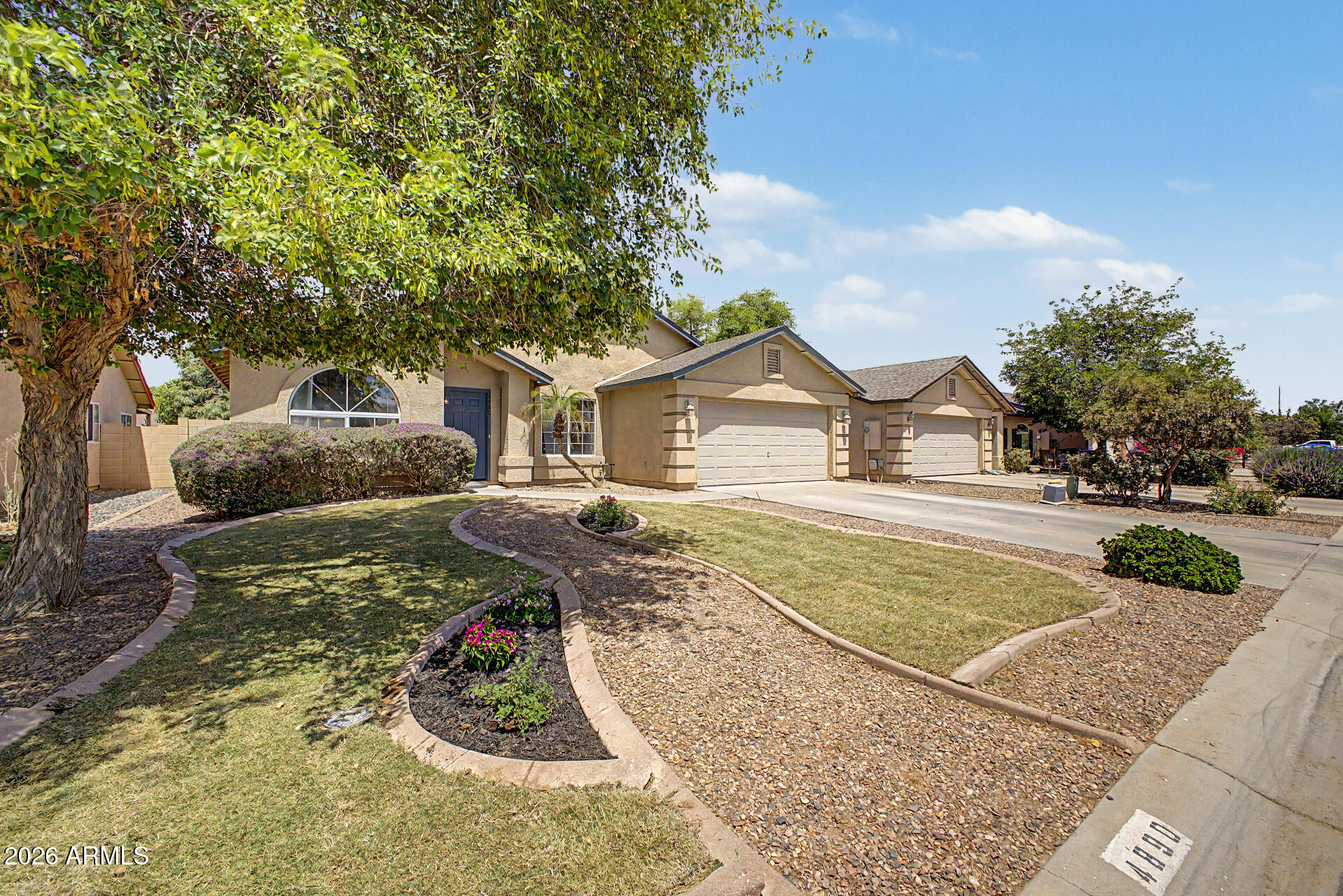 4890 E WHITEHALL Drive