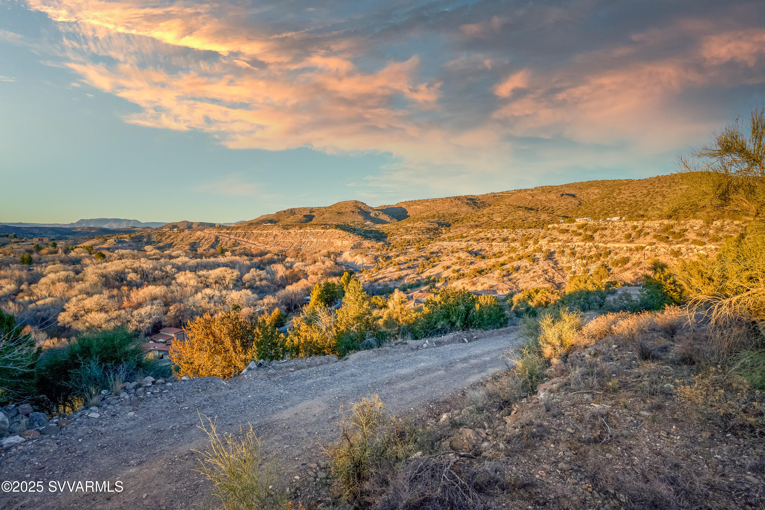 Under 5 Acres - Land