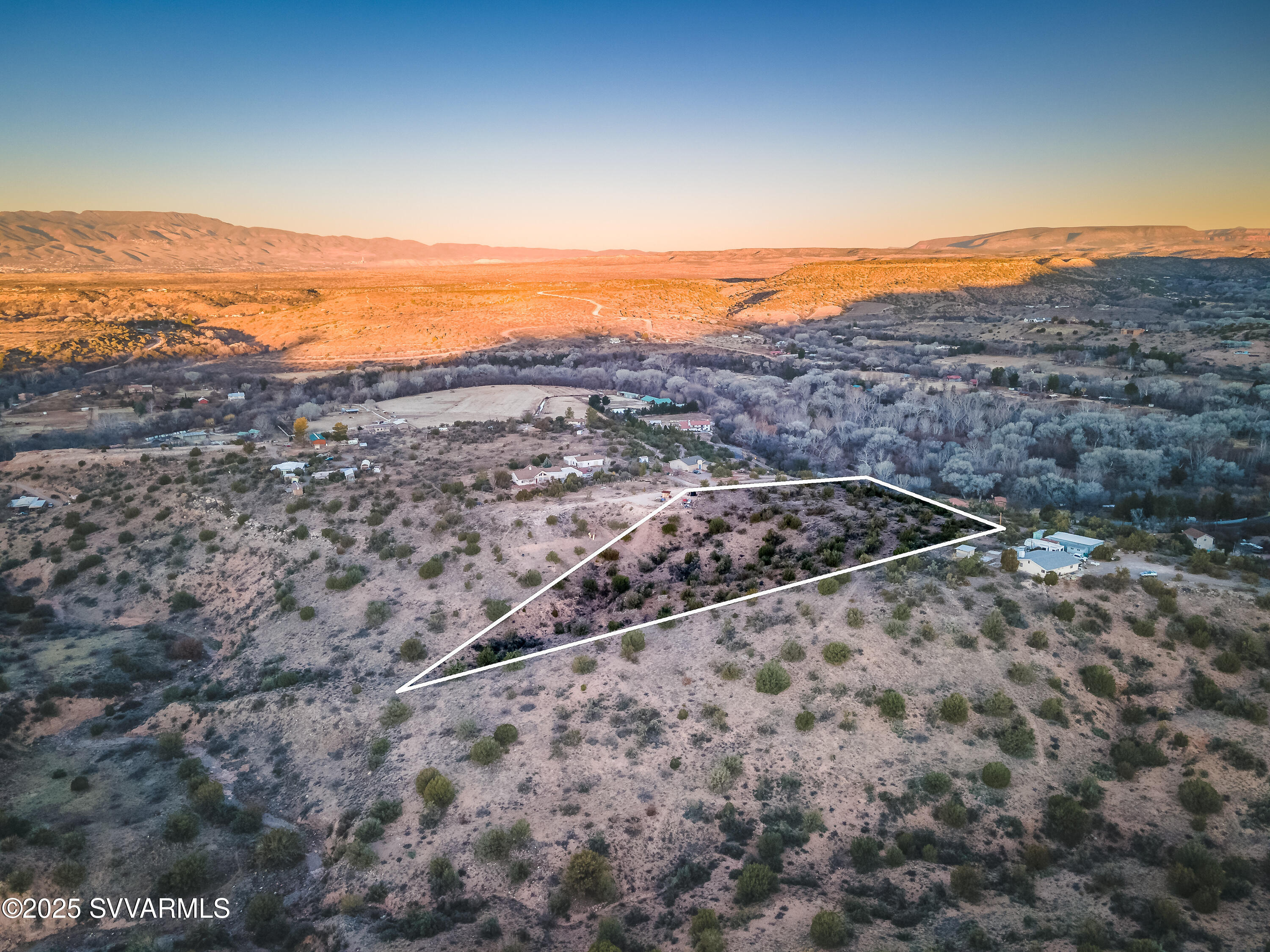 Under 5 Acres - Land