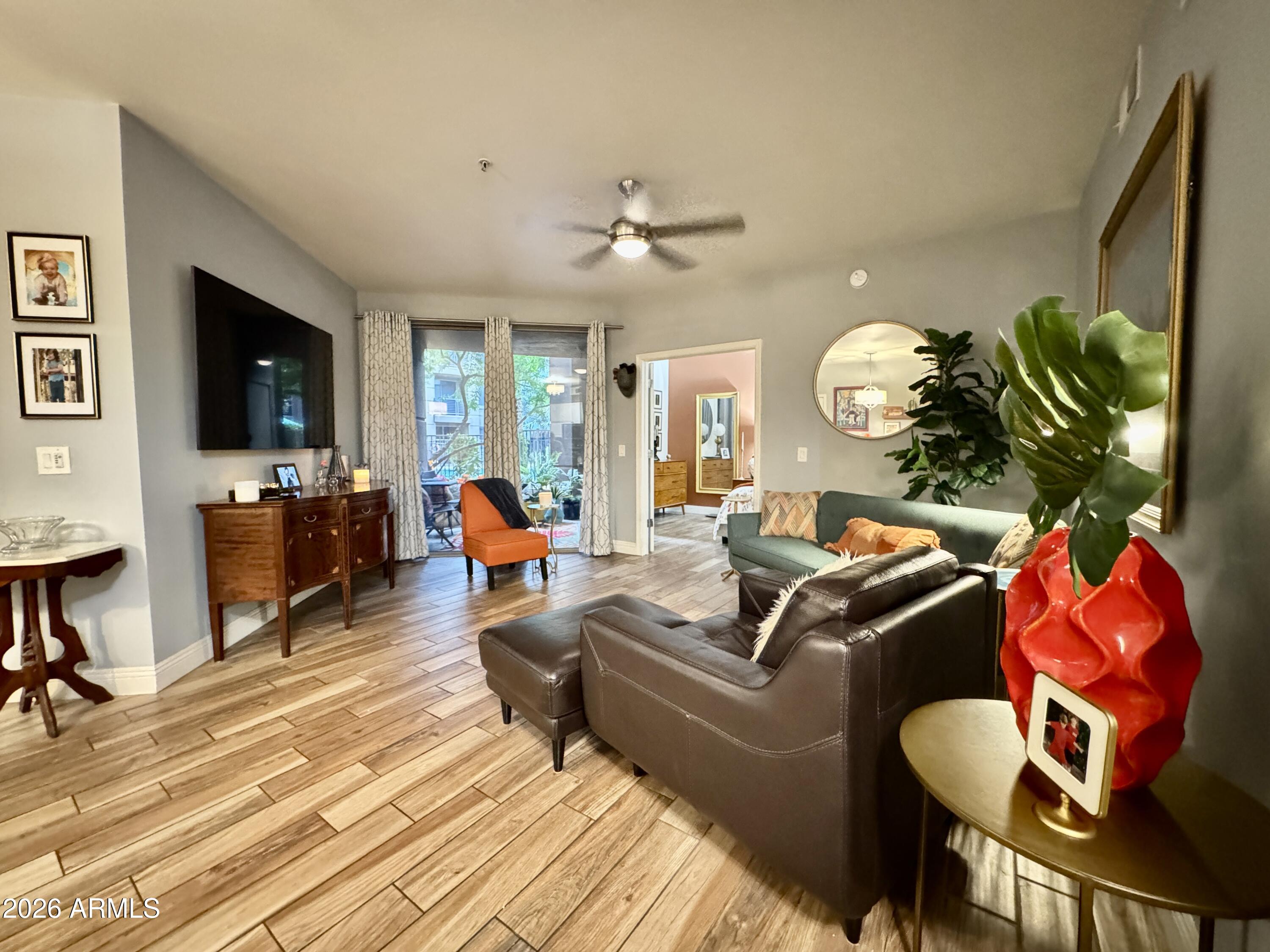 1701 E Colter Street 116