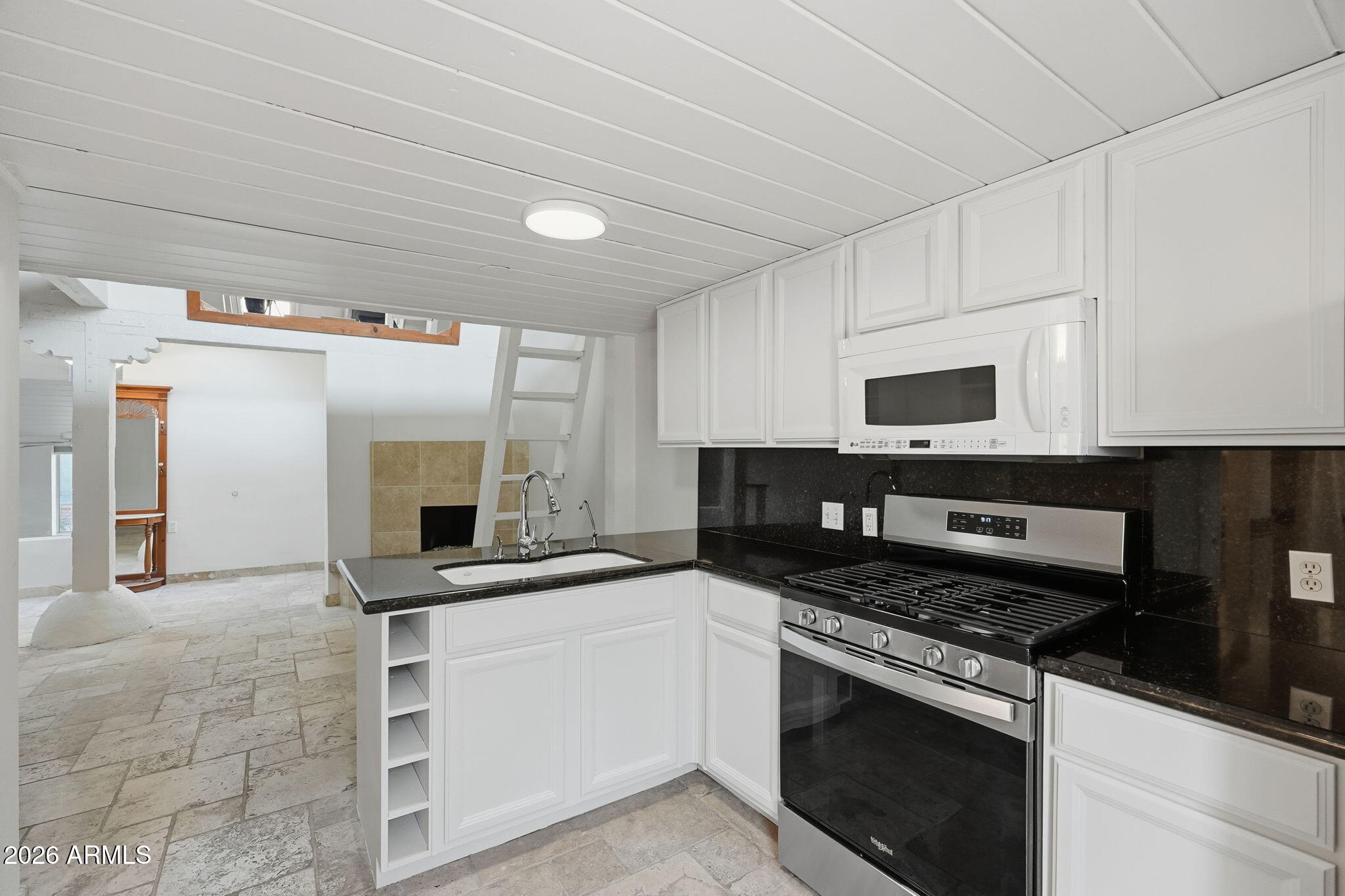 4540 N 44TH Street 8