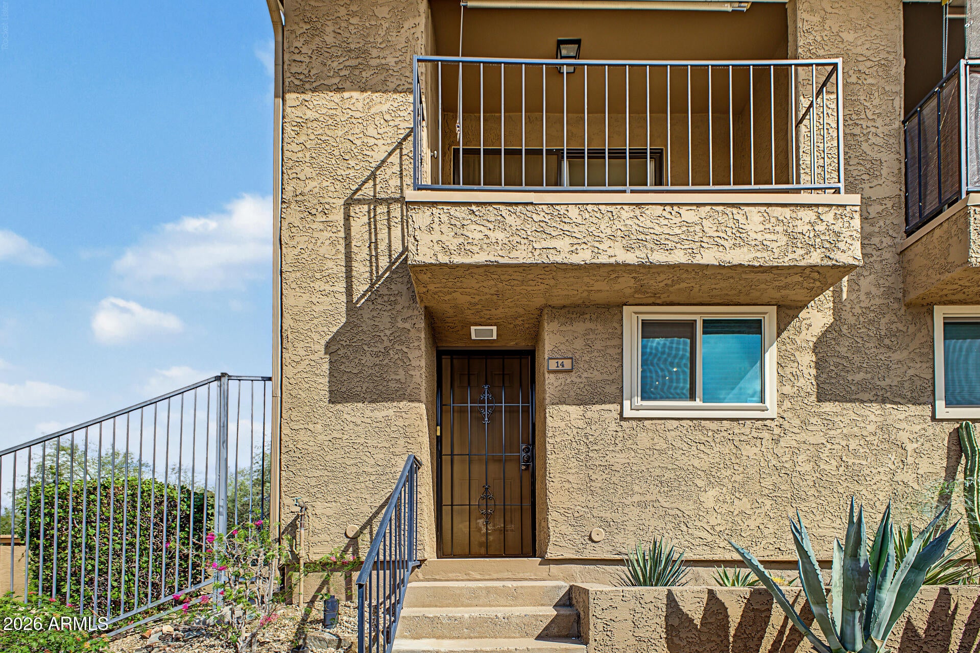 1545 E SAHUARO Drive 14