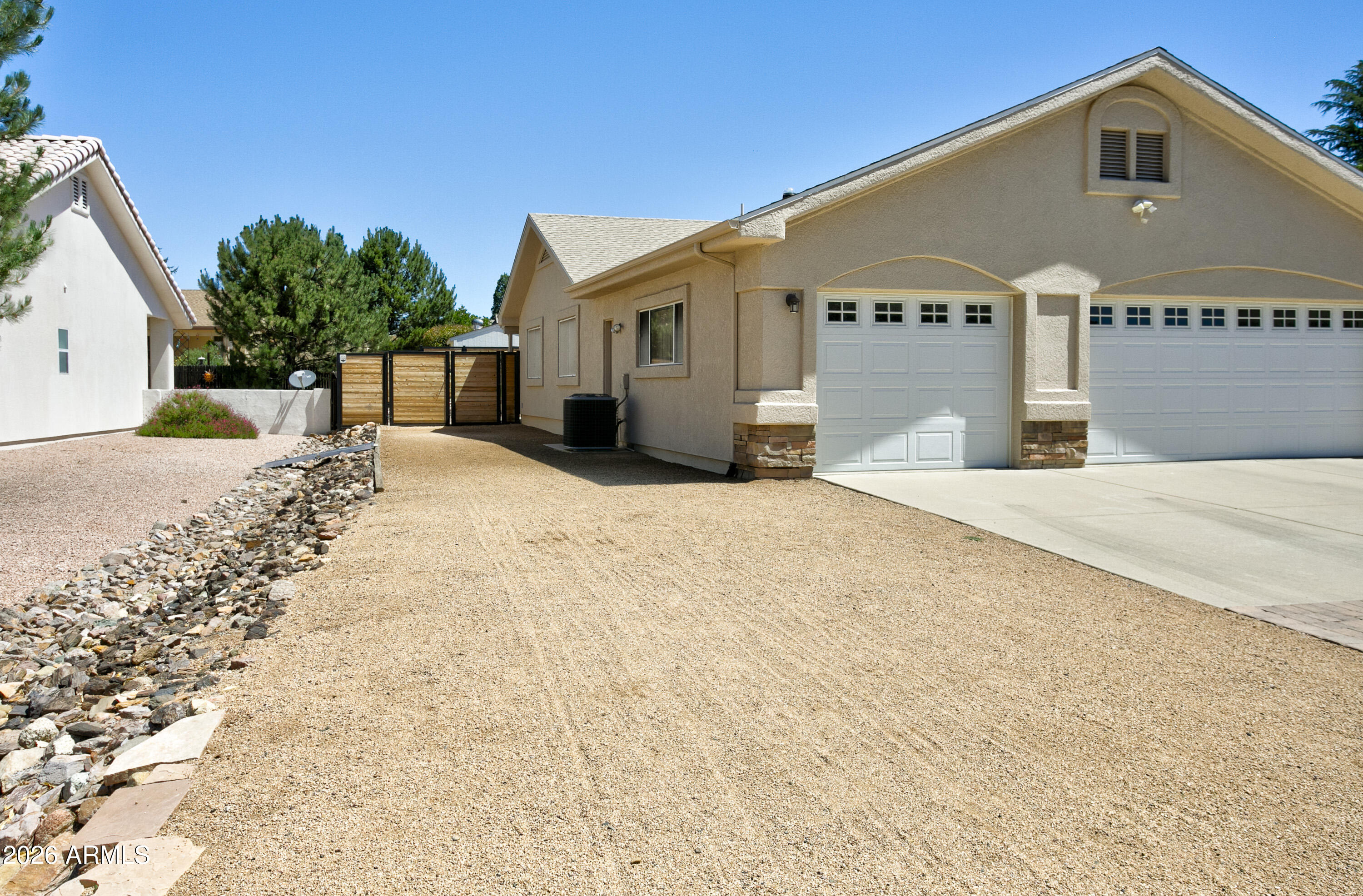 11784 E LONGHORN Drive