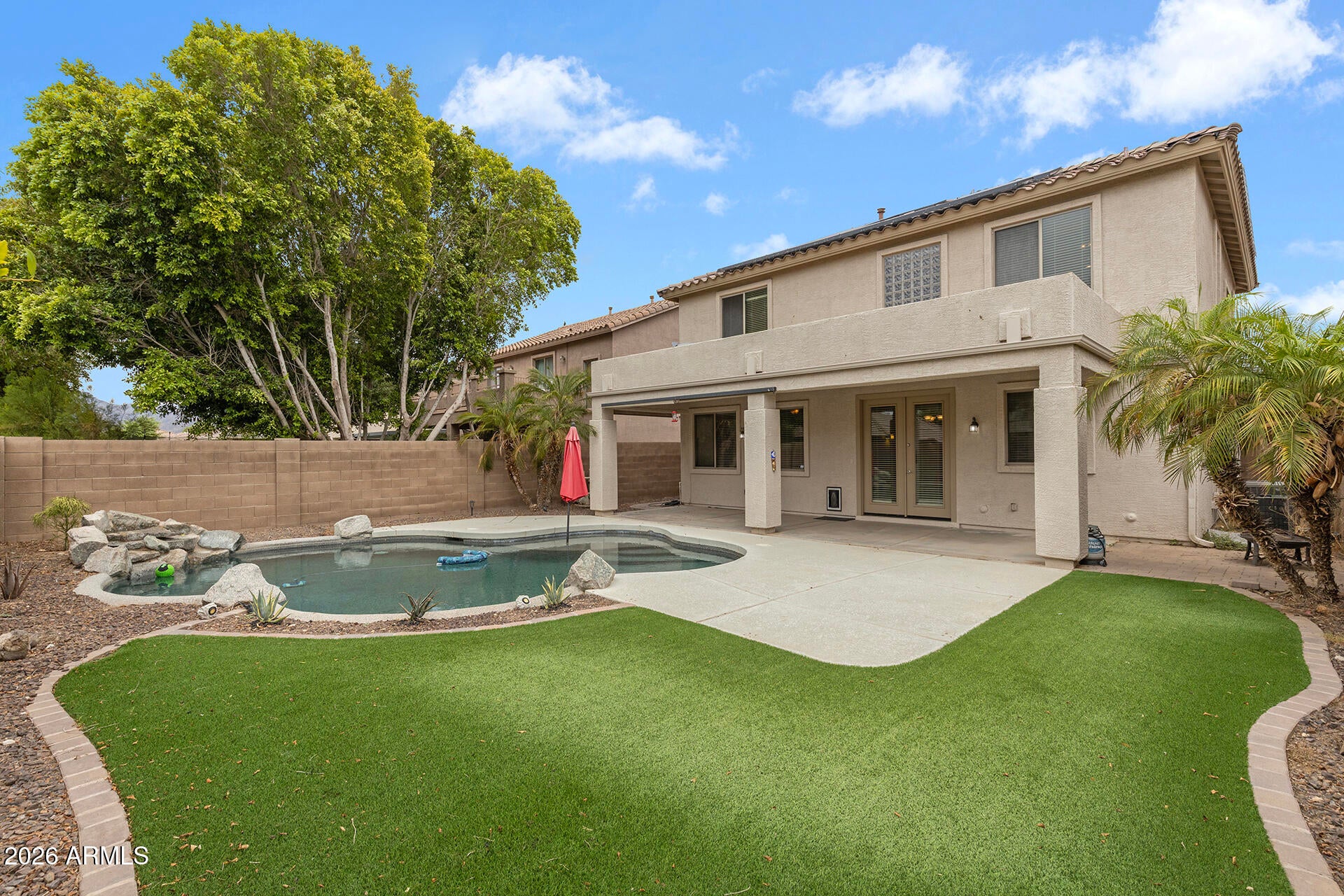 18027 W SUNNYSLOPE Lane