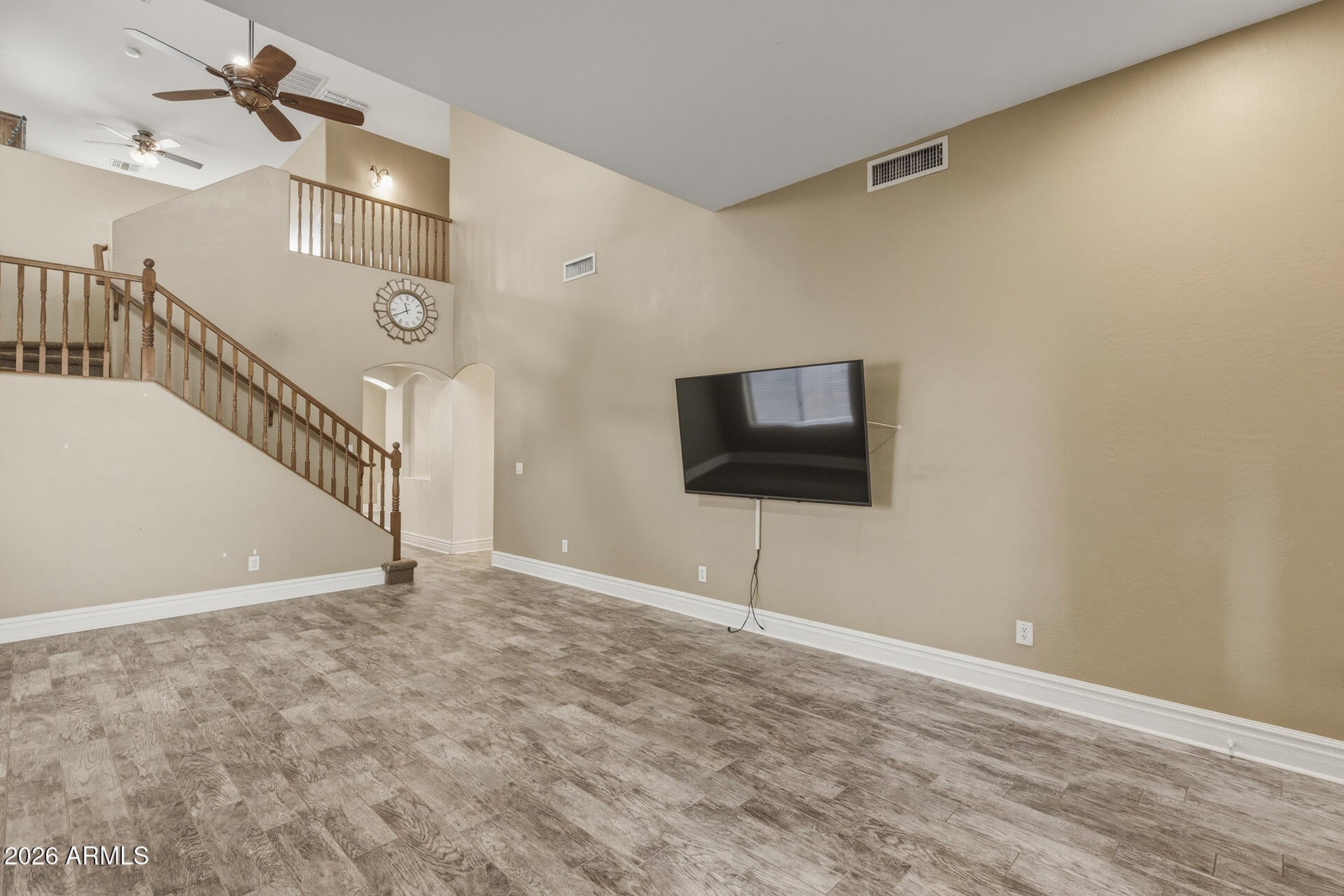 18027 W SUNNYSLOPE Lane