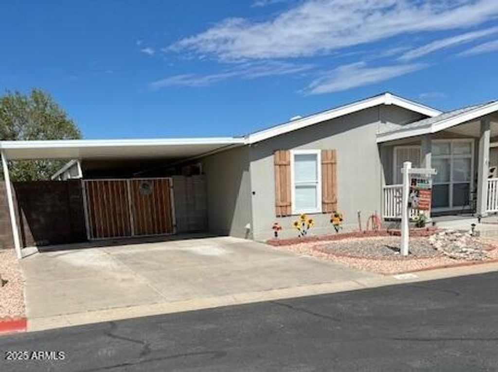 Photo of 8601 N 103rd Avenue #274, Peoria, AZ 85345 (MLS # 6925856)