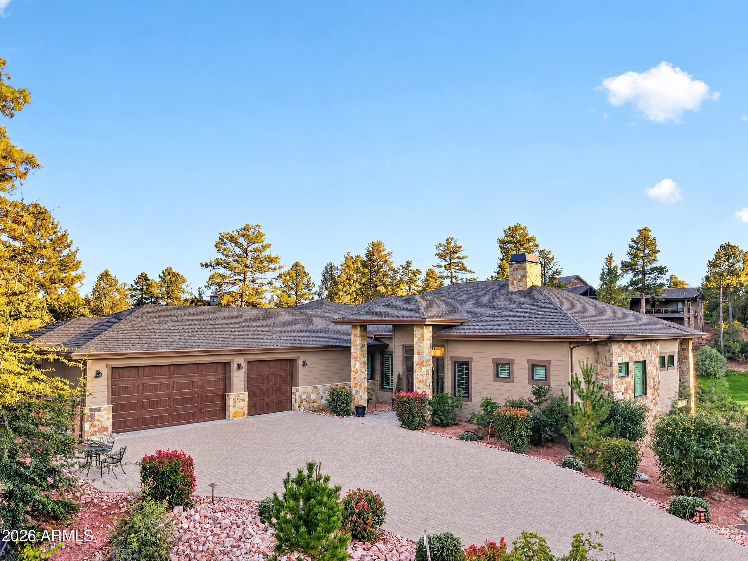 2305 E Indian Pink Circle