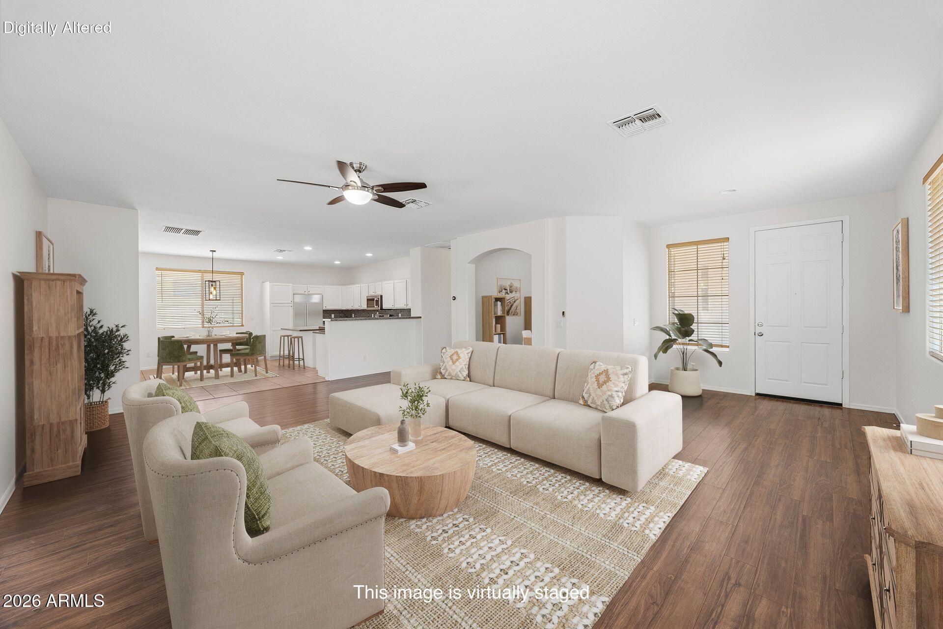 3096 E RAVENSWOOD Drive