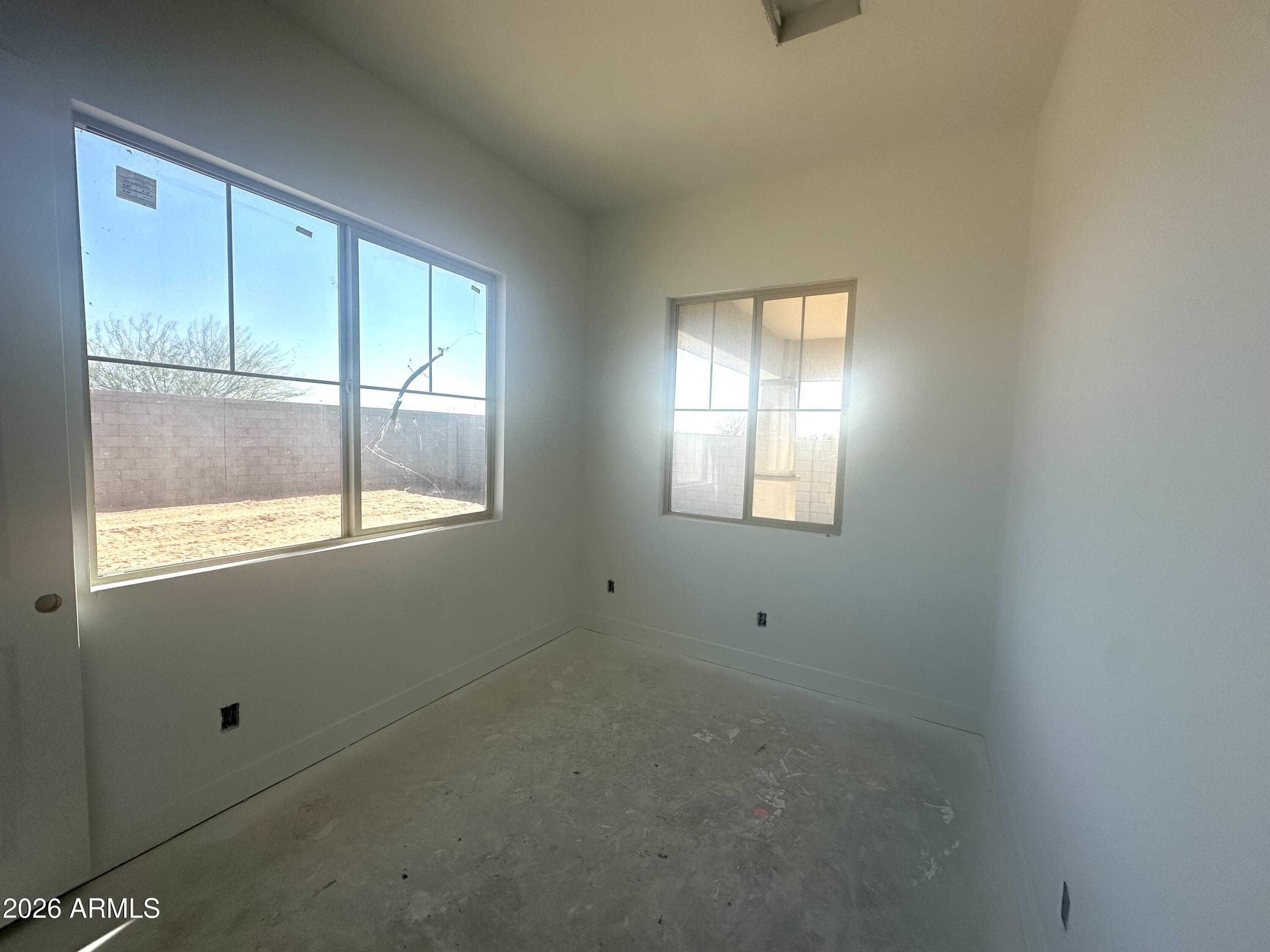 Properties 3 43783 N Wollemi Street