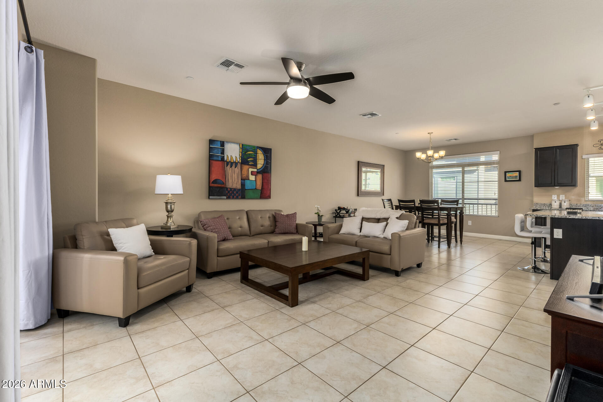 2150 W Alameda Road 1181