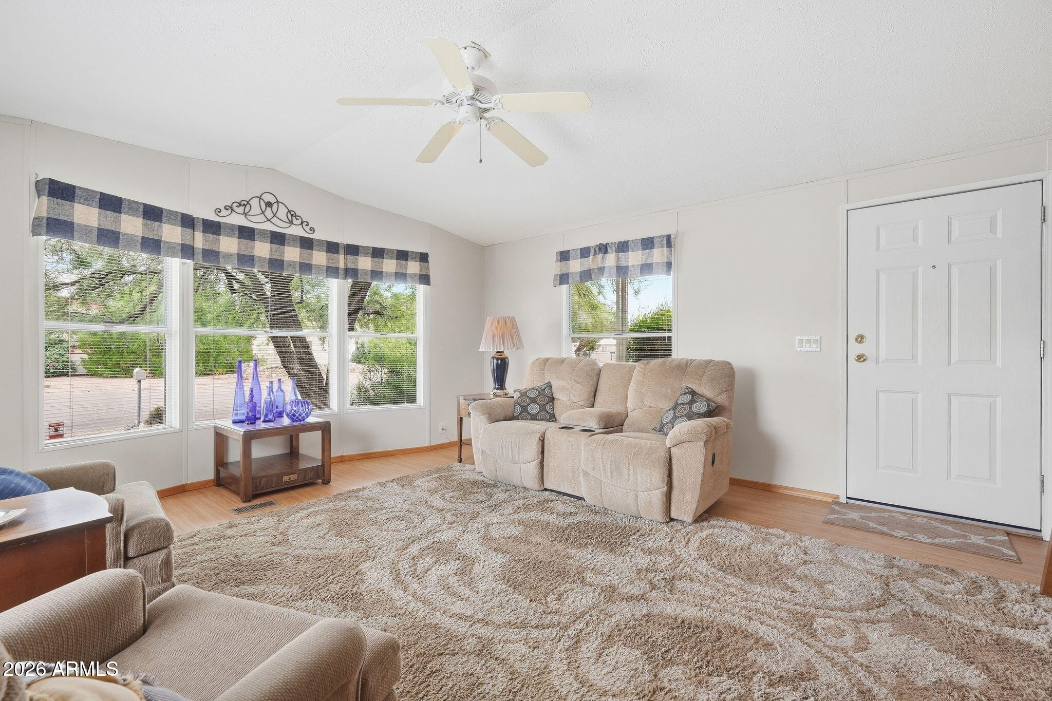 392 N BUCKHORN Court