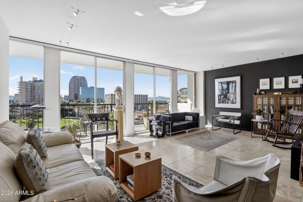 Photo of 2323 N Central Avenue #603, Phoenix, AZ 85004 (MLS # 6993303)