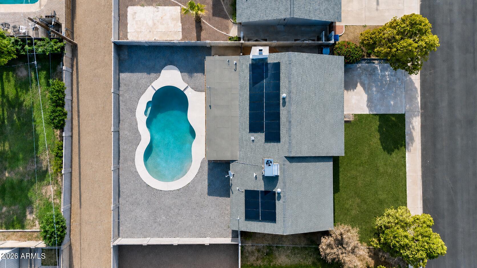 1239 W 11TH Street