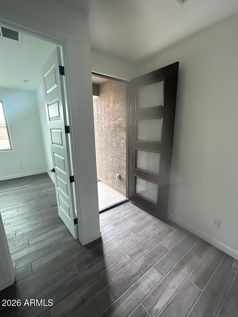 1626 E EVELYN Street