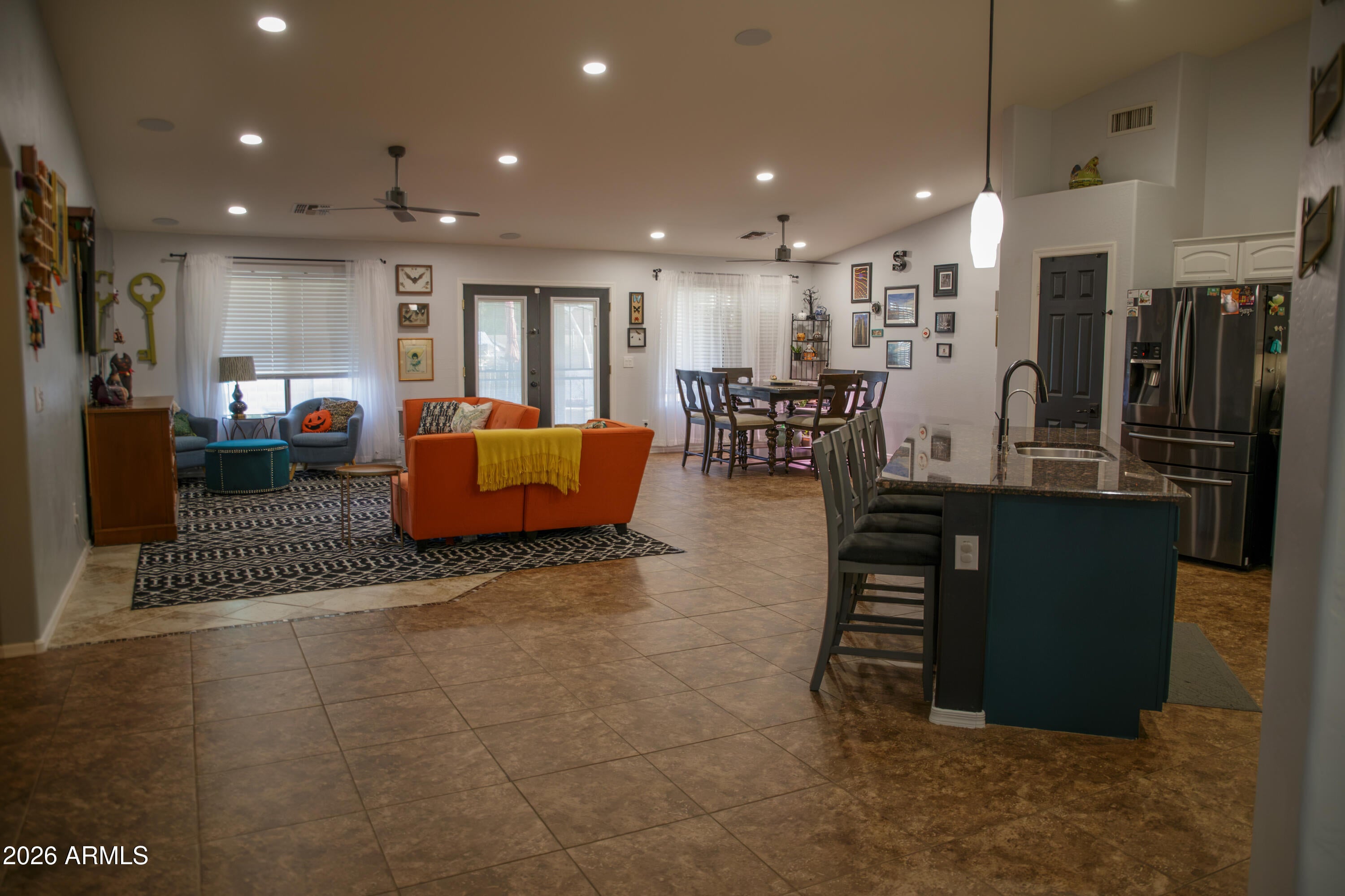 1221 W DEL MONTE Drive