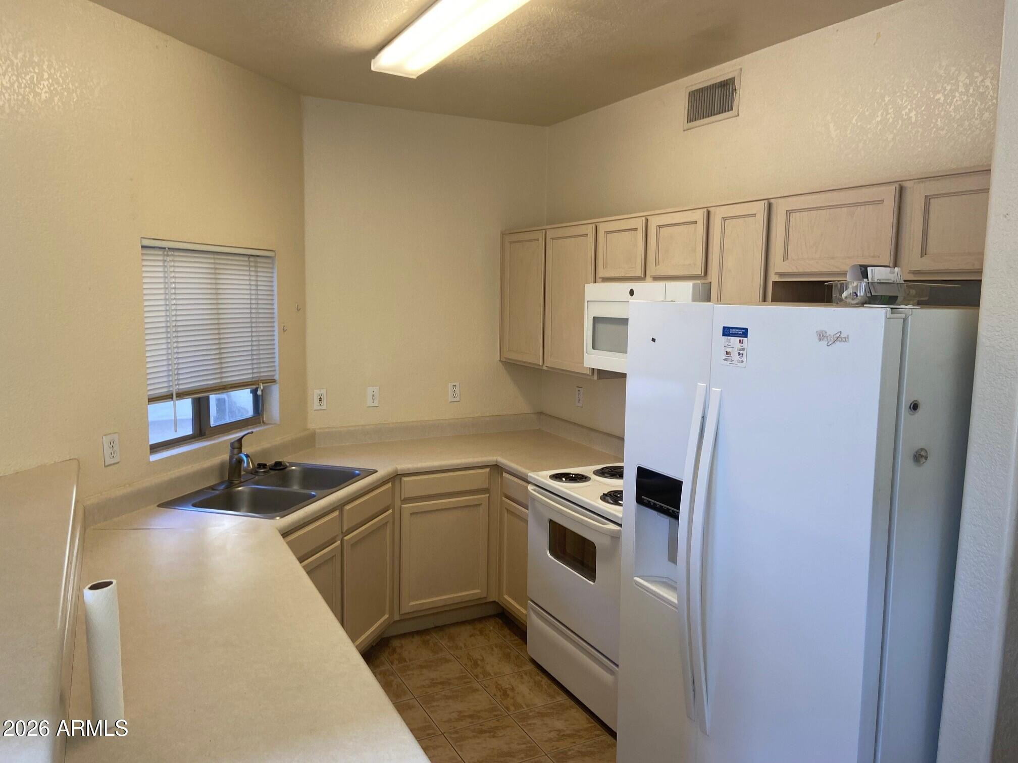 1312 S Boulder Court E