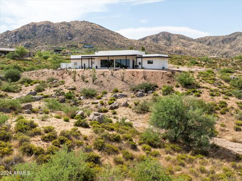 A home in Cave Creek