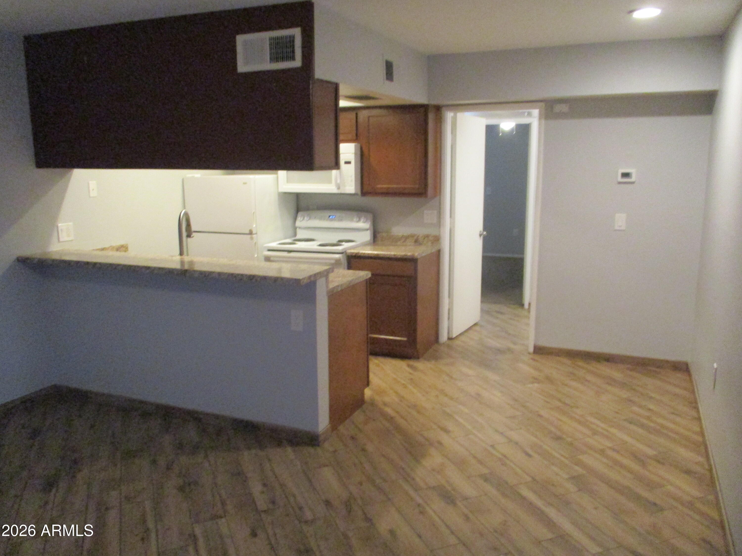 461 W HOLMES Avenue 150